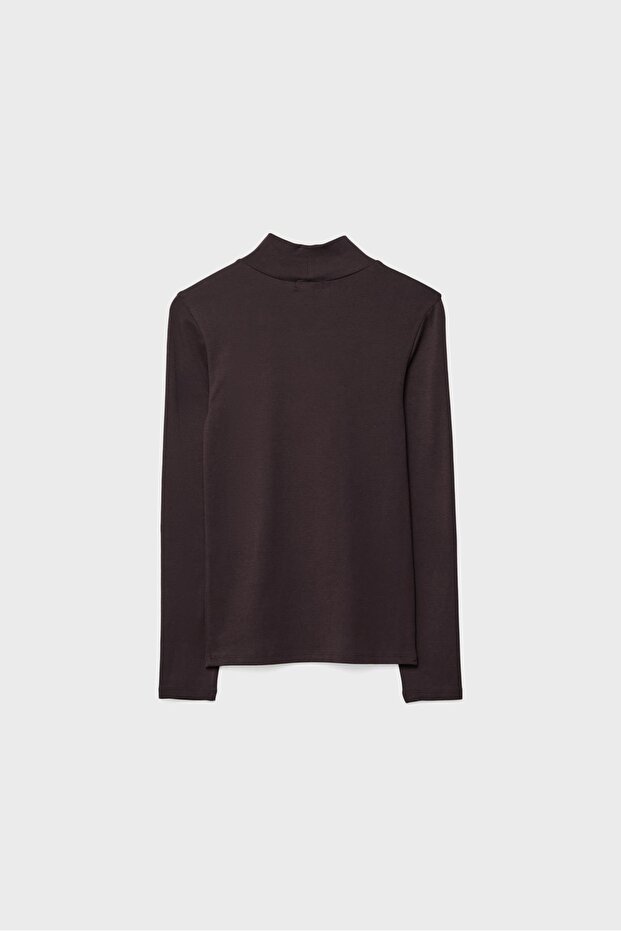 تي شيرت أساسي برقبة عالية - 6