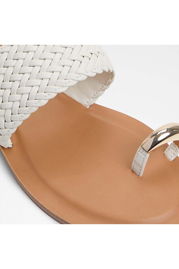 Beachwalk / Flat Sandals - 8