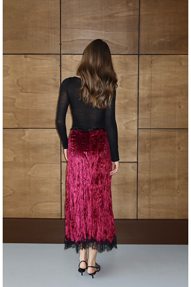Kadife dantelli etek - 5