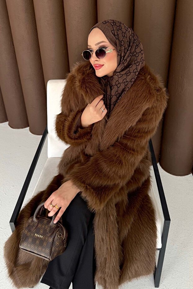فرو صناعي طويل بني اللون 3704