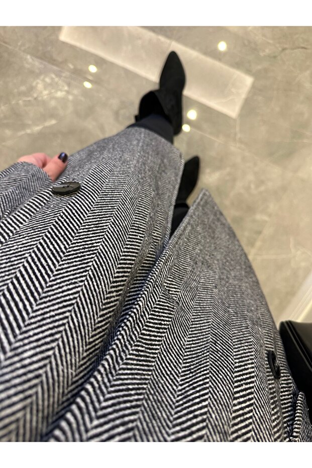 معطف مبطن بالبطانة قصة فضفاضة - أسود - 4