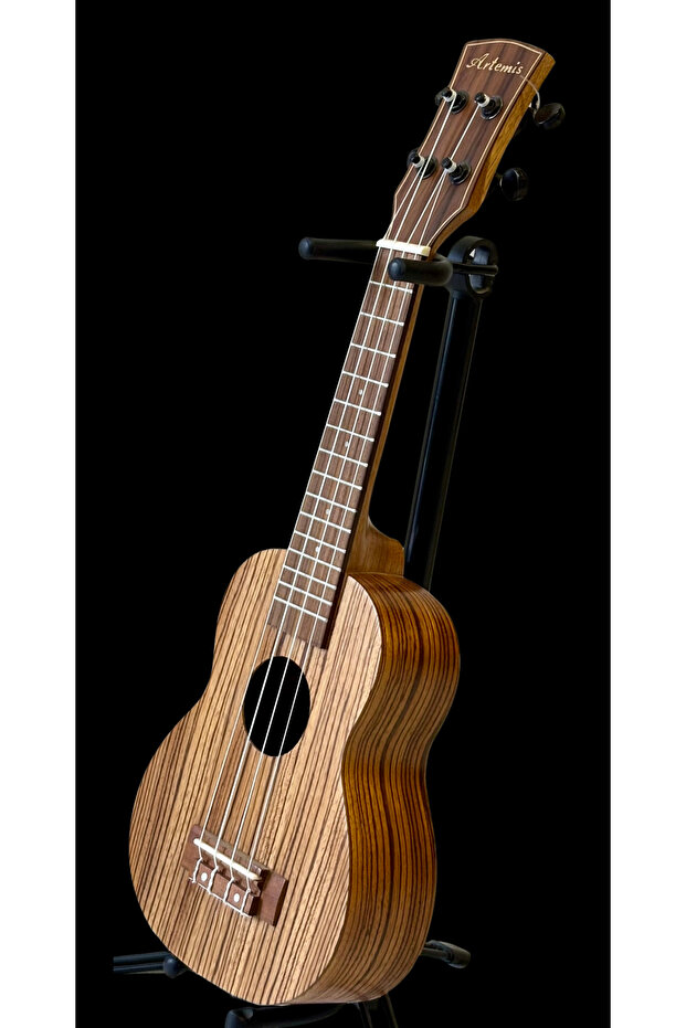 يوكيليلي سوبرانو عالي الجودة مصنوع من خشب الجوز المستورد - 1