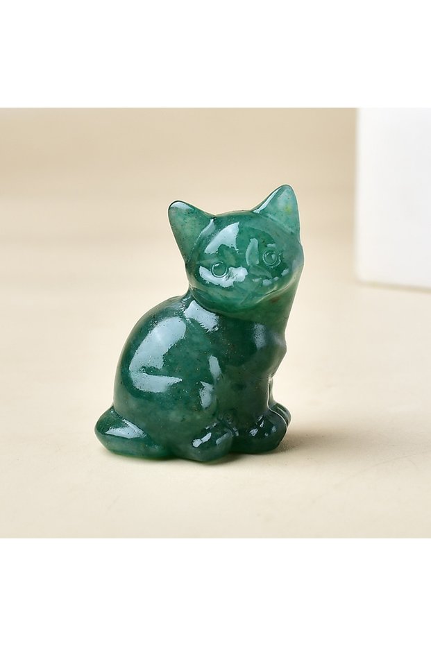 green aventurine Natural crystal carved cat, a perfect for home decoration as a crystal gift