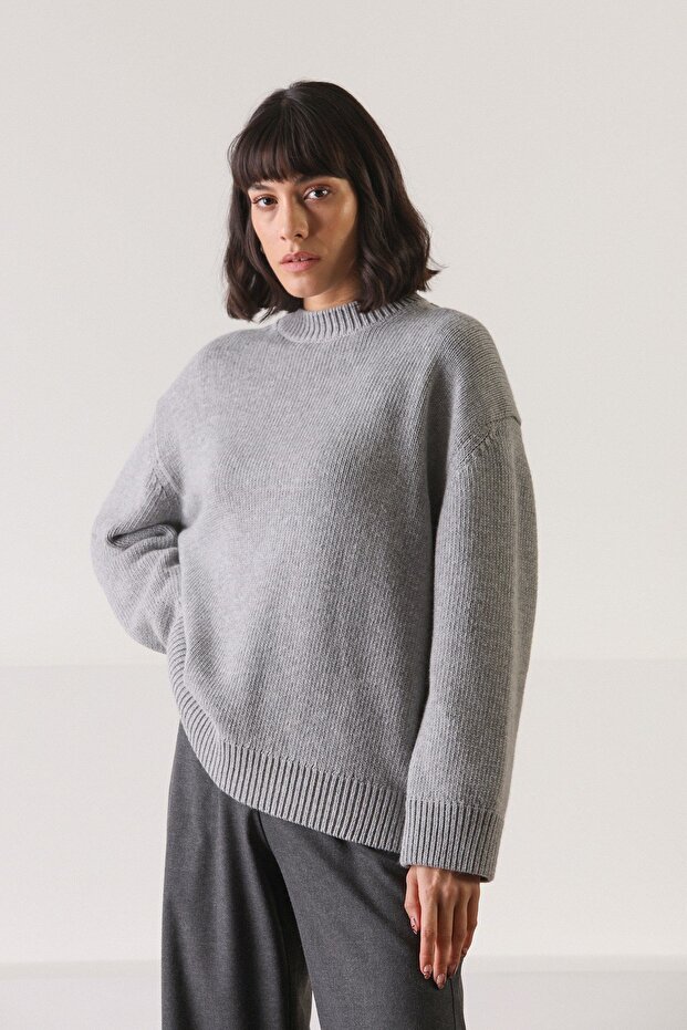Gray Long Sleeve Crew Neck Cashmere Oversized Women's Knitwear Sweater