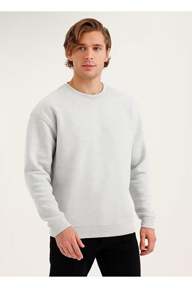 سترة رياضية رجالية بياقة دائرية وتصميم بسيط - 3