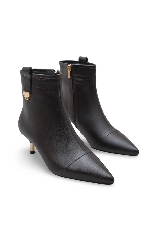 Women's Brown Leather 5 cm Heel Pointed Toe Stylish Ankle Boots – Elegant and Modern Combination Complement.