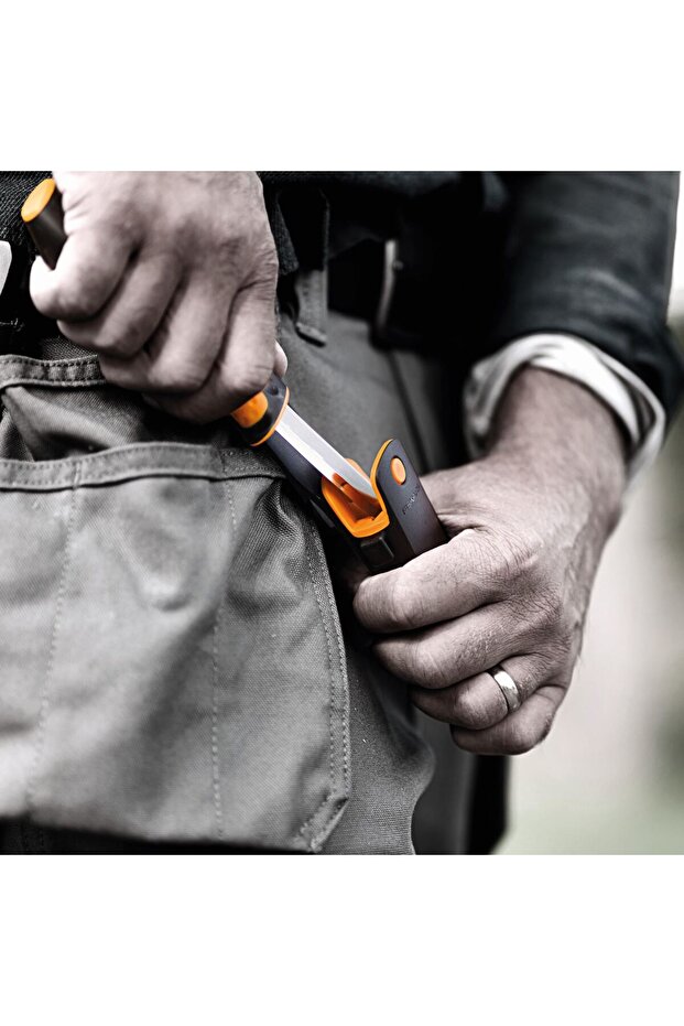 Fiskars universal knife, with sharpener - 5