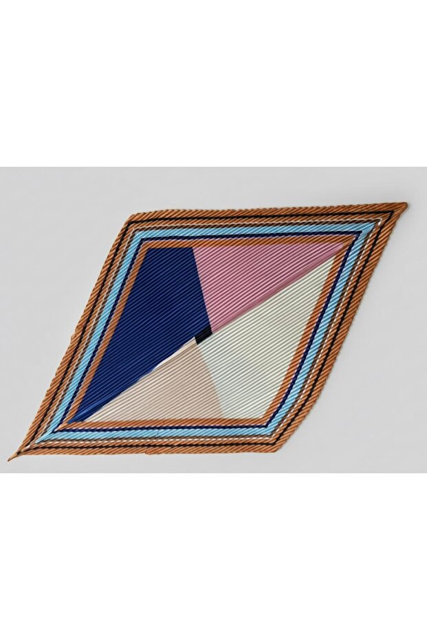 Pliseli desenli fular - 2