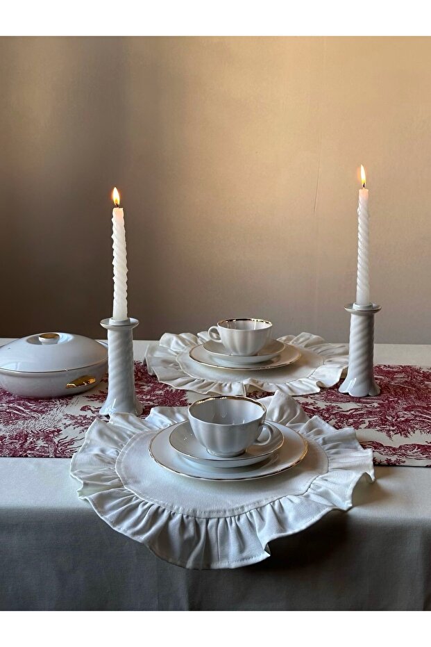 مفرش طاولة من الكتان المزخرف باللون الأحمر (40×140 سم) - 4