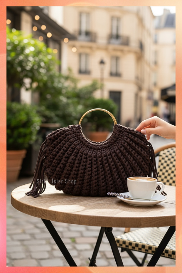 Hand Knitted Stylish Handbag with Gold Handle / Knitted Bag / Women's Bag / Winter Bag