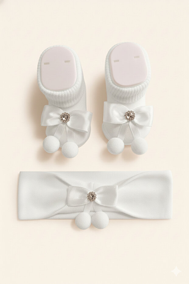 White Baby Socks Bandana Set with Bow and Pompom 0-2 Years Old