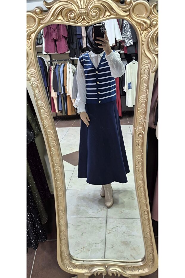 Çizgili triko yelek - 1