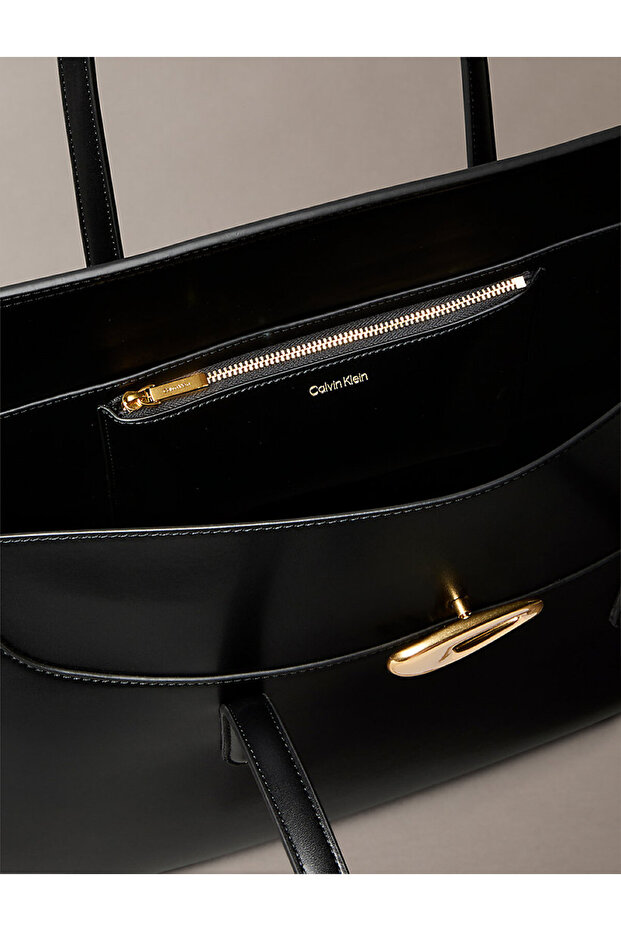 Damska torba typu tote z klapką - 3