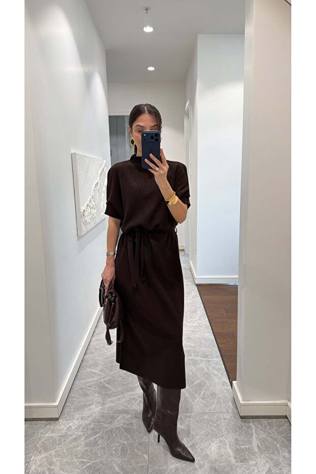 Tricot Midi Dress with Belt
