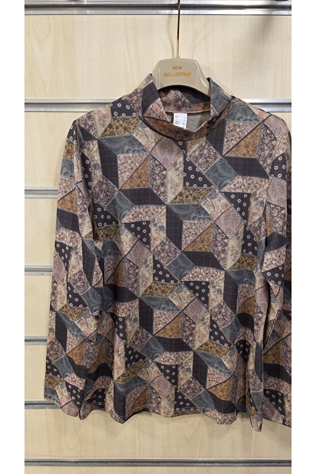 بلوزة من القطن الممشط بنمط ياقة نصفية - 4