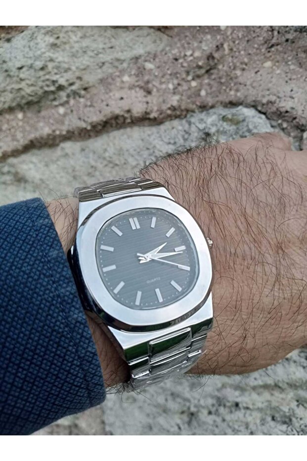 Pate Model Steel Strap Men's Wristwatch - Silver Case - Silver Color Strap - Black Color Dial
