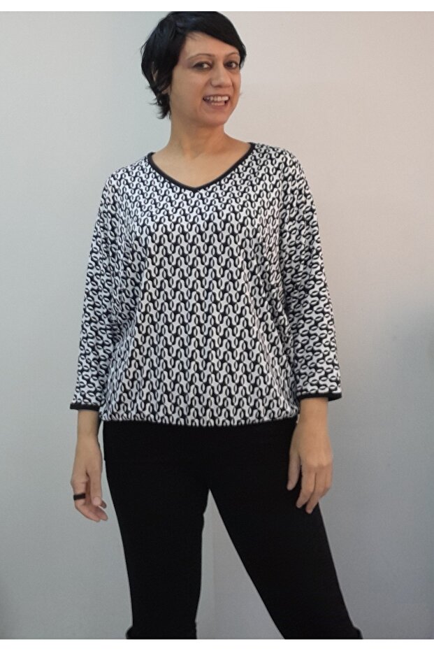 White Black Patterned V-Neck Batwing Three-Quarter Sleeve Skirt Cuff Combed Viscose T-Shirt