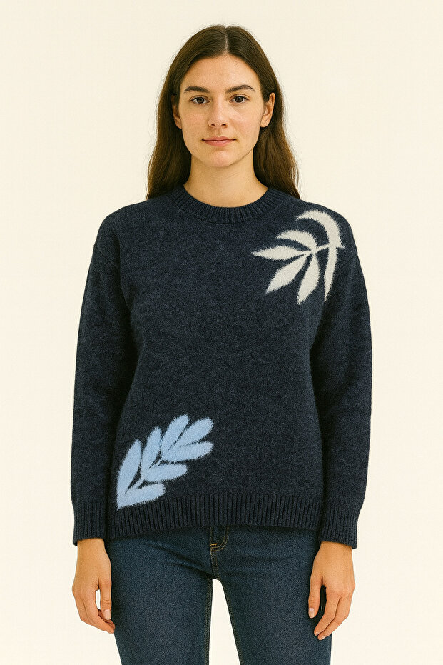 Clover Pattern Feathered Sweater - 1