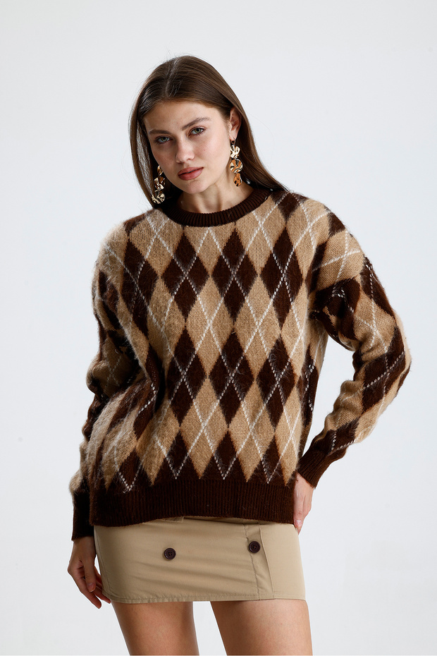 Women's Crew Neck Diamond Patterned Fleece-Lined Knitwear Sweater Brown