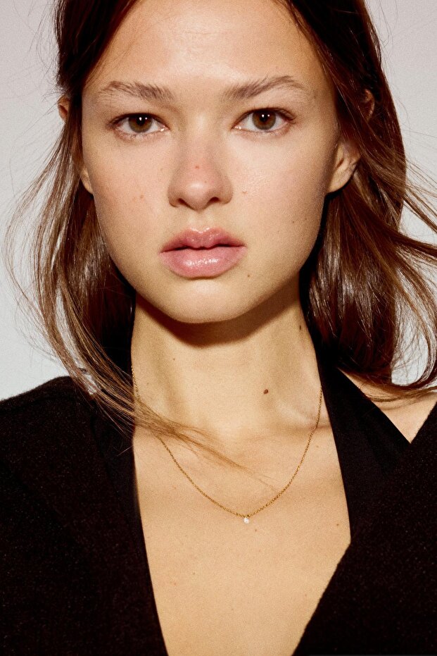 Parlak uçlu kolye - 1