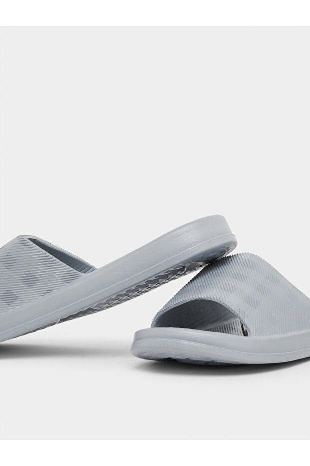 Checked Slip-On Slides - 3