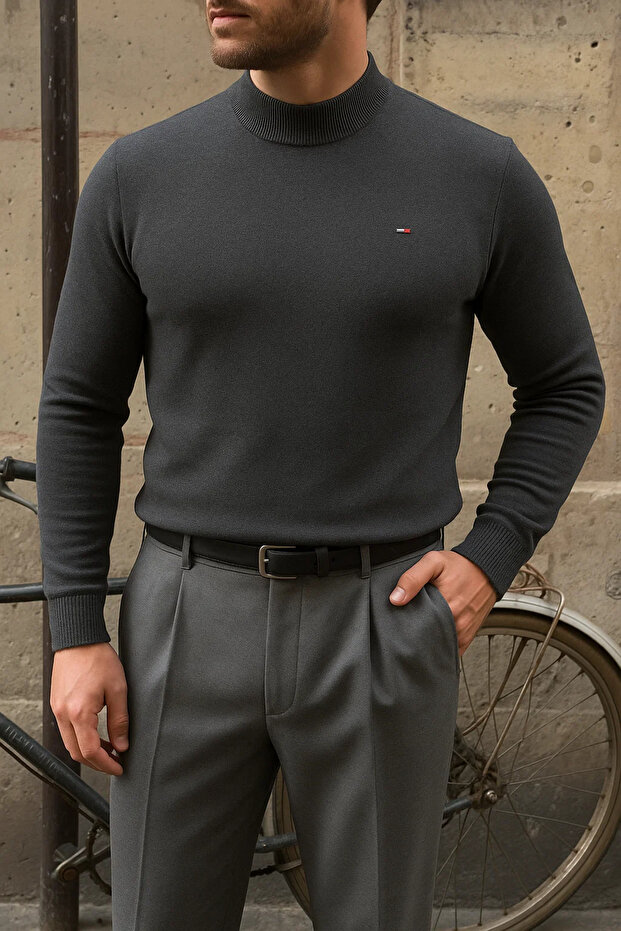 Herren-Winterpullover mit halbhohem Kragen, schmal geschnitten, Basic, geräuchert - 2