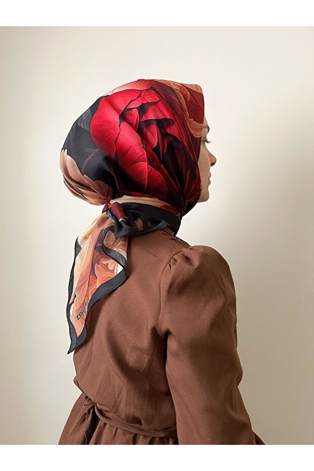 وشاح ناعم منقوش بالزهور - 4