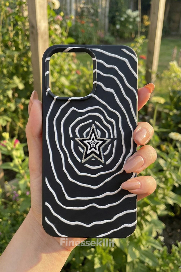 حافظة متوافقة مع هاتف iPhone 15 Pro بتصميم Hipnotik Star Design مطبوع باللون الأسود - 1