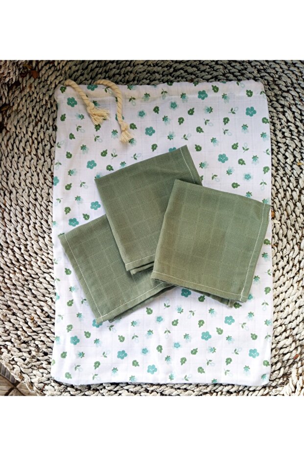 Crisp Flowers Muslin Multi-Purpose Pouch and Mouth Wipe 4 Pieces