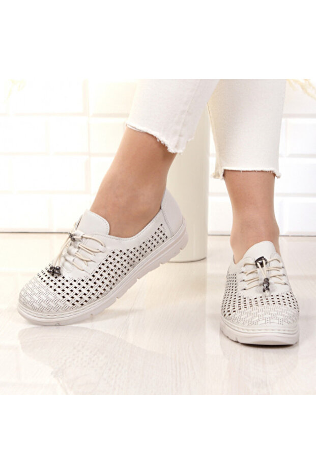 pantofi crem deschis - 1