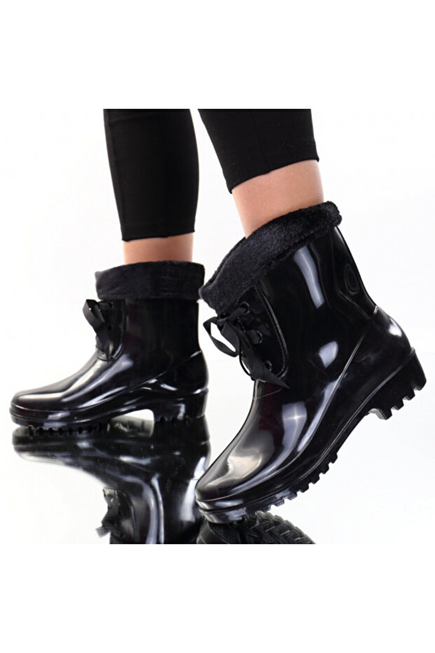 rubber boots - 1
