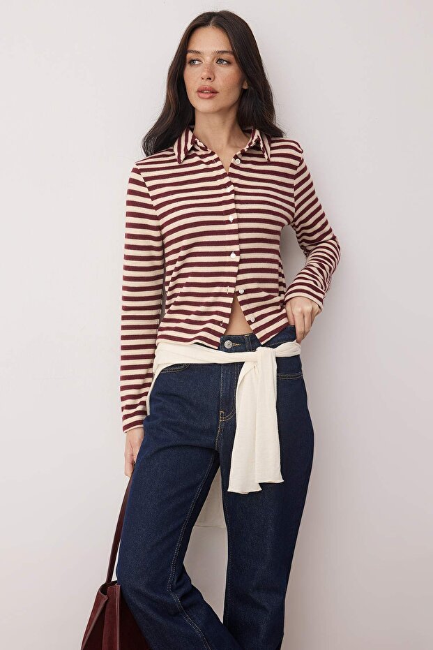 Ekru Çizgili Selanik Düğmeli Fitted/Vücuda Oturan Polo Yaka Örme Bluz TWOAW26BZ00342 - 1