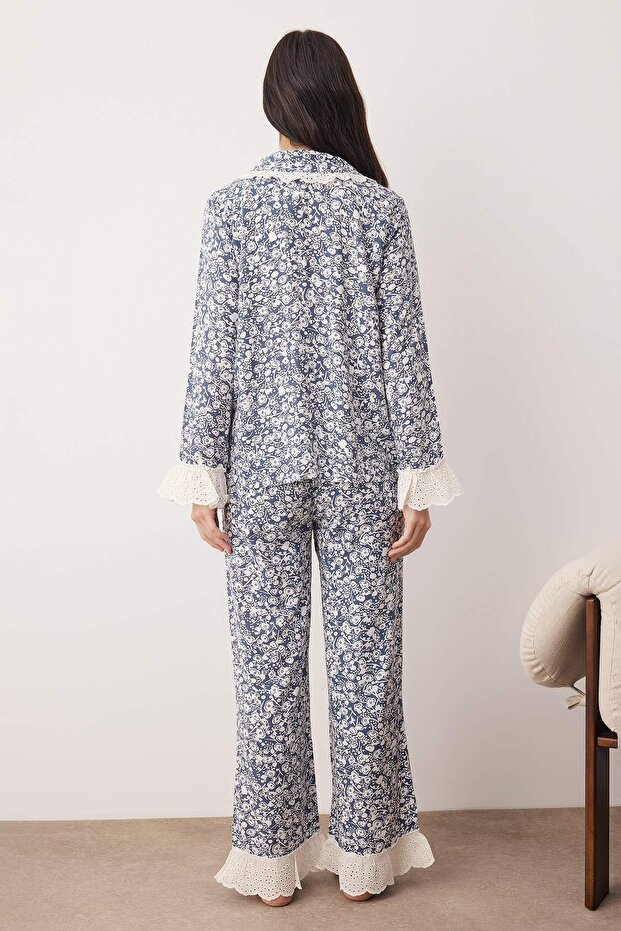 Mavi Çiçekli Viskon Dokuma Pijama Takımı THMAW26PT00185 - 4