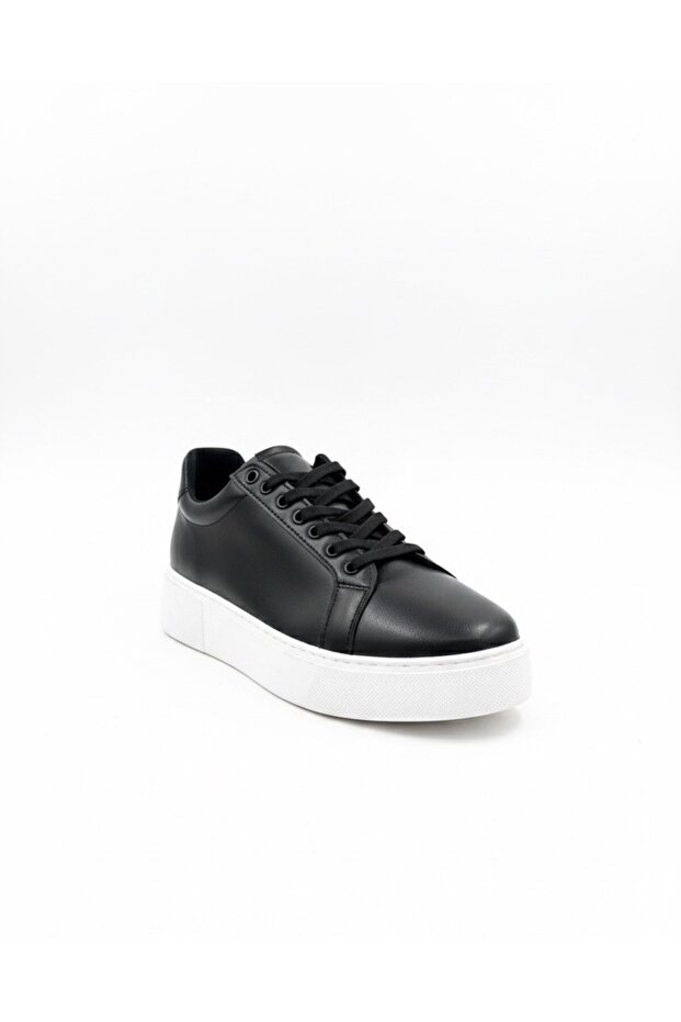 Buggy Man Sneakers