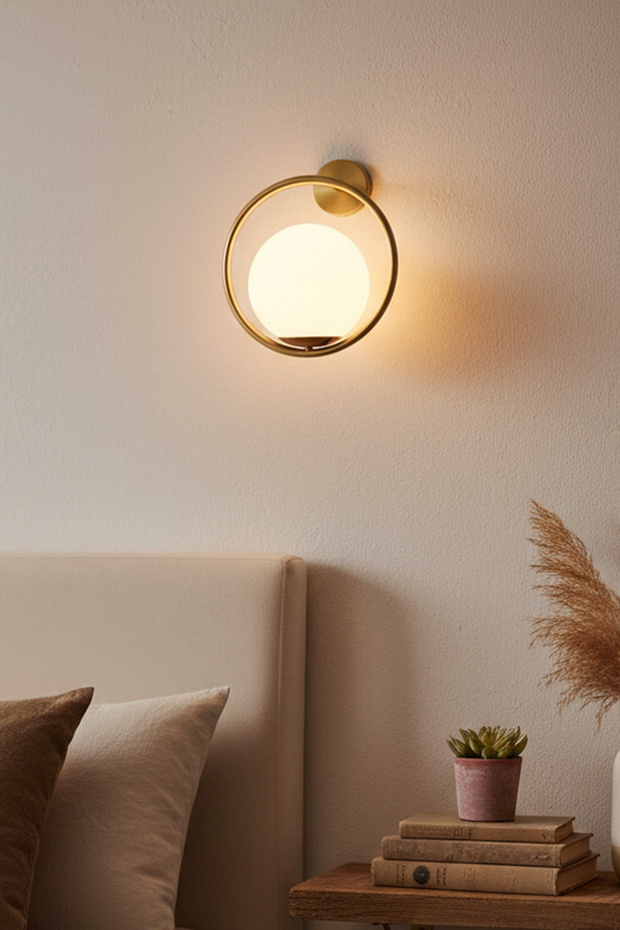 Mi̇laya Modern Glass Wall Sconce