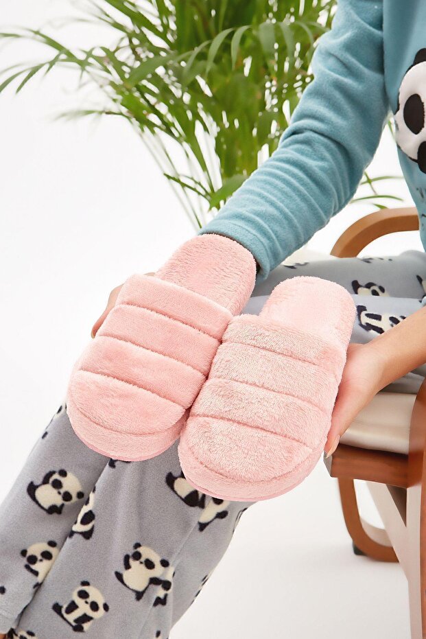 Pudra Önü Kapalı Sessiz Taban Terlik Ev Terliği - 1