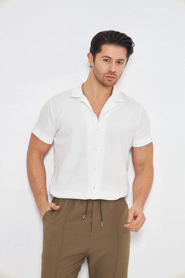 Men's Knitted Fabric Buttoned Apache Collar Stylish Crepe Pattern Short Sleeve Shirt Suitable for Daily Use