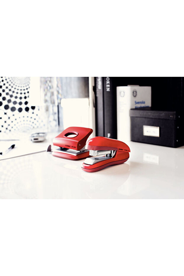 F30 plastic stapler 30 sheets flat staple box red - 1