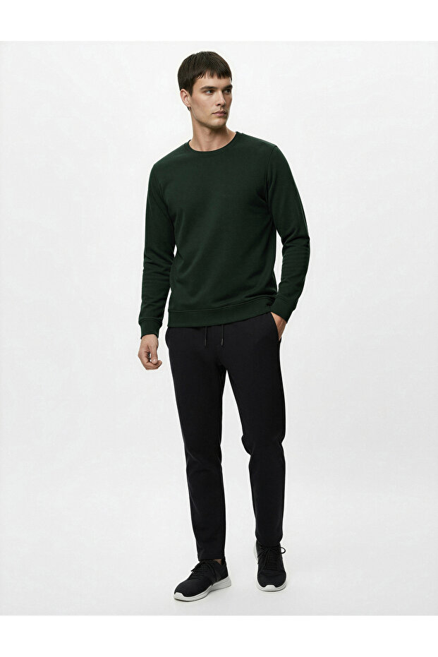 Cotton Long Sleeve Raised Crew Neck Men's Basic Sweatshirt
