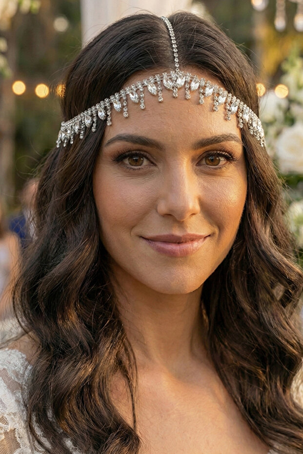 Elegant Bridal Headpiece with Crystal Detail – Stylish Headband for Weddings and Engagements