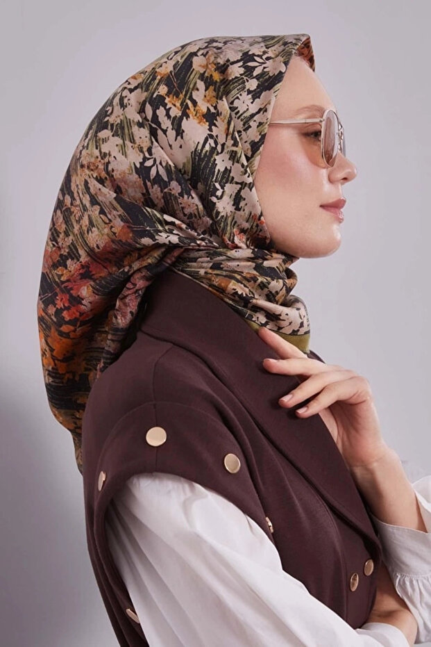 وشاح حريري بنمط تجريدي مزين بالزهور - أخضر زيتي