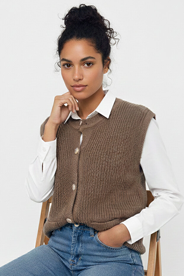 Pocketed Knitwear Vest N495 Mink