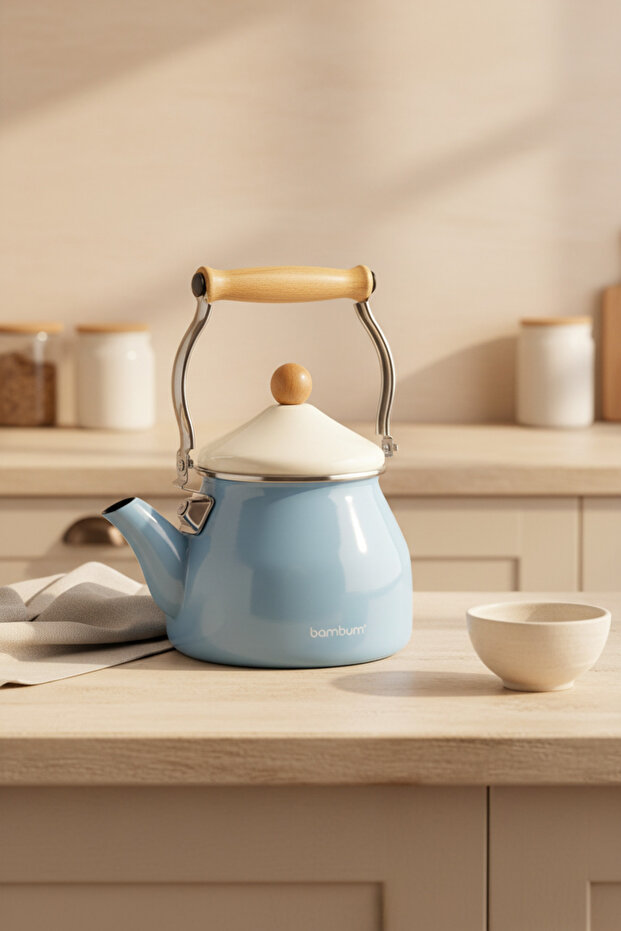 Nostalgia Wooden Handle Kettle Blue
