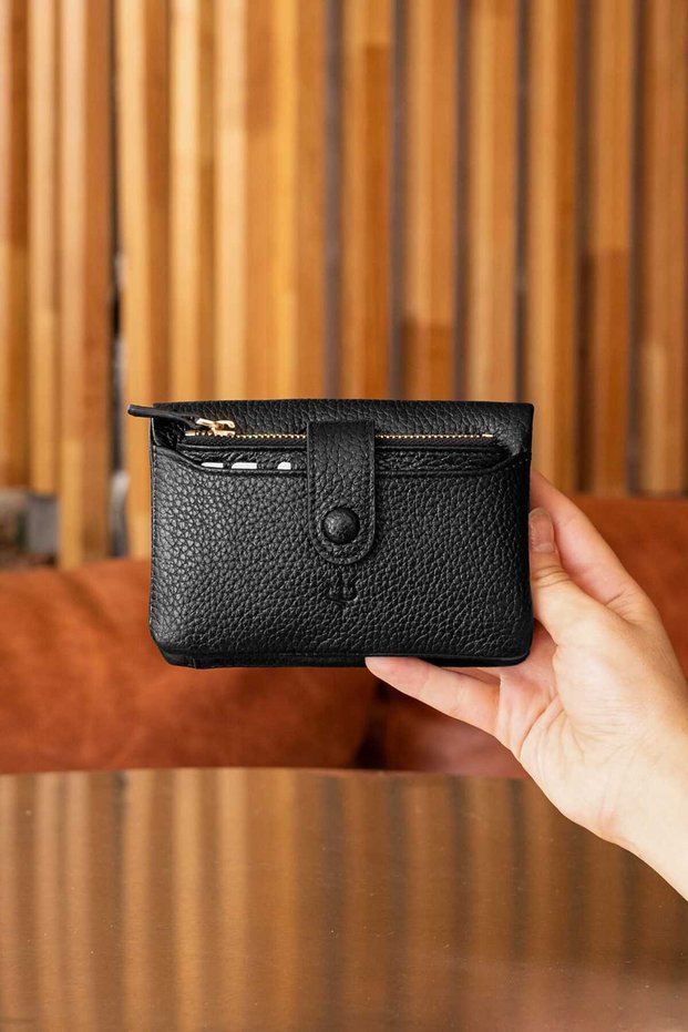 Lucia Women's Wallet