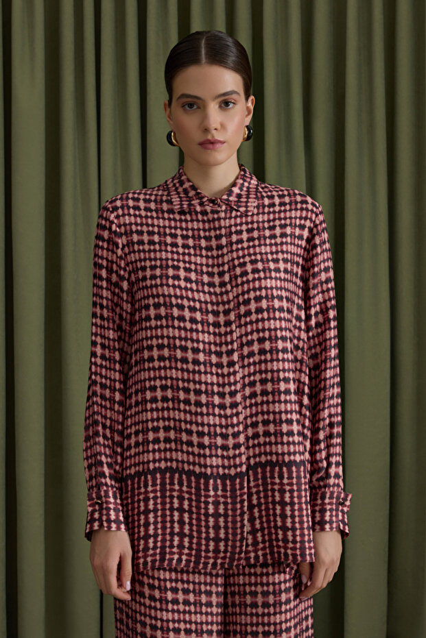 بلوزة فيسكون منقوشة باللون العنابي - 1