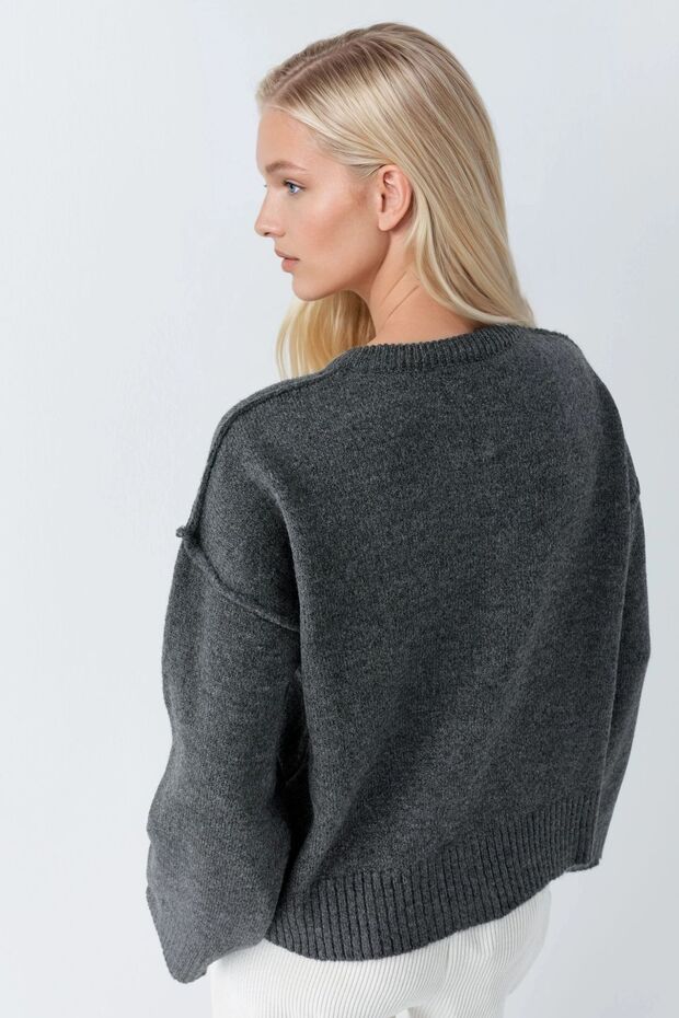 Rahat Düğmeli Triko Hırka - 2