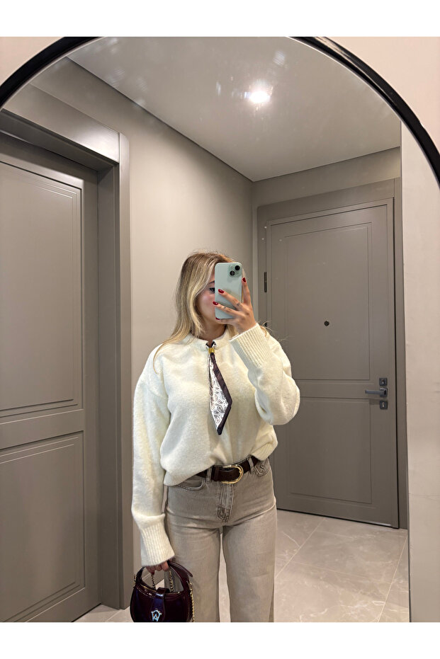 Fularlı Şık Triko Kazak - 1