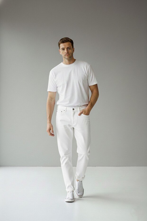 Regular Fit Comfortable Cut Men's Denim Jeans