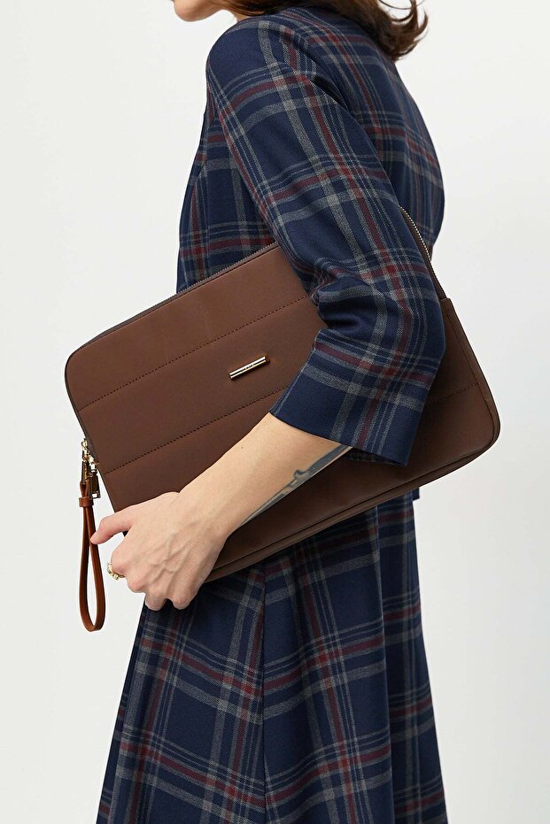 Notebook Çantası - 1