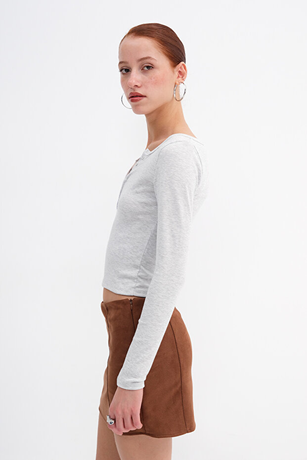 Buttoned Collar Blouse B0330 - 2